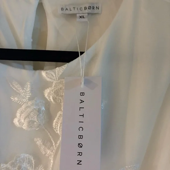 Baltic Born White Floral Lace Dress - Picture 5 of 5